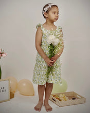 Load image into Gallery viewer, Girls Hand-block Blossoms (0-7 Years)