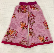 Load image into Gallery viewer, Girls Pink Tube Top With Floral Bottoms (1-11Years)