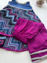 Load image into Gallery viewer, Girls Indigo Asymmetrical Kurta And Bottom (1-7 Years)